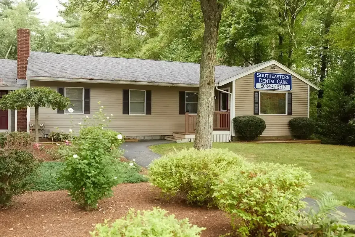 Southeastern Dental Care office in Lakeville, MA