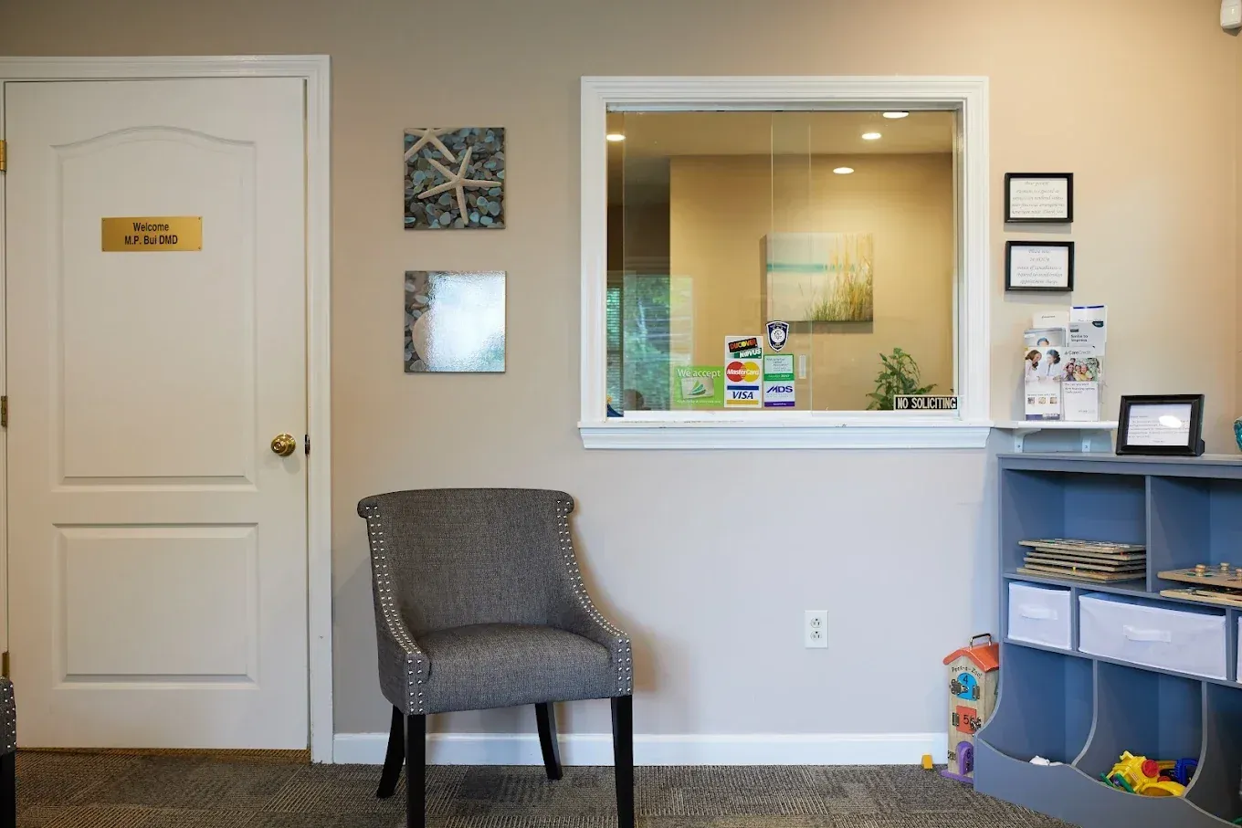 Reception area at Southeastern Dental Care